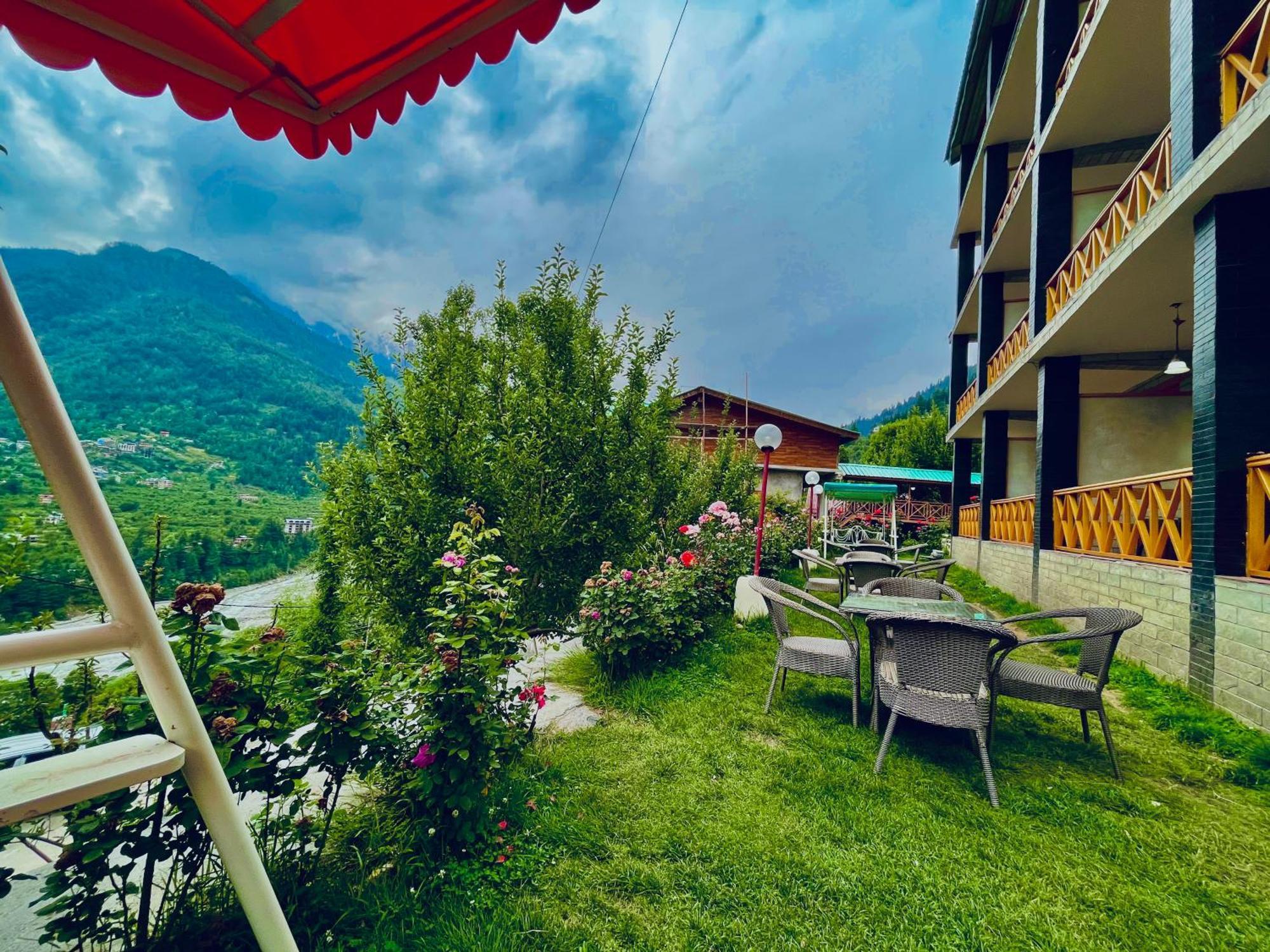 Naina Deventure Resort, Manali - Premium Rooms With Centrally Heated & Scenic View Ngoại thất bức ảnh