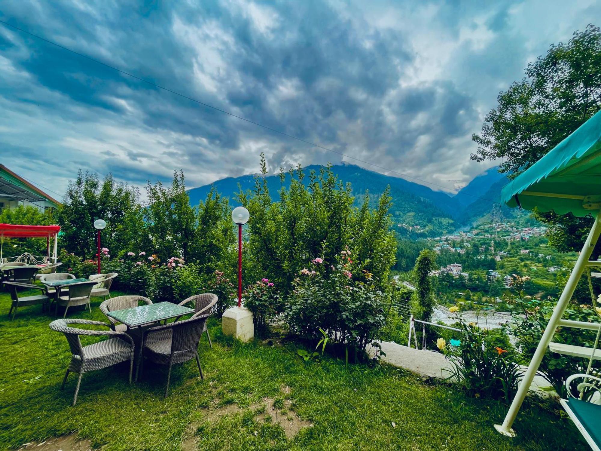 Naina Deventure Resort, Manali - Premium Rooms With Centrally Heated & Scenic View Ngoại thất bức ảnh