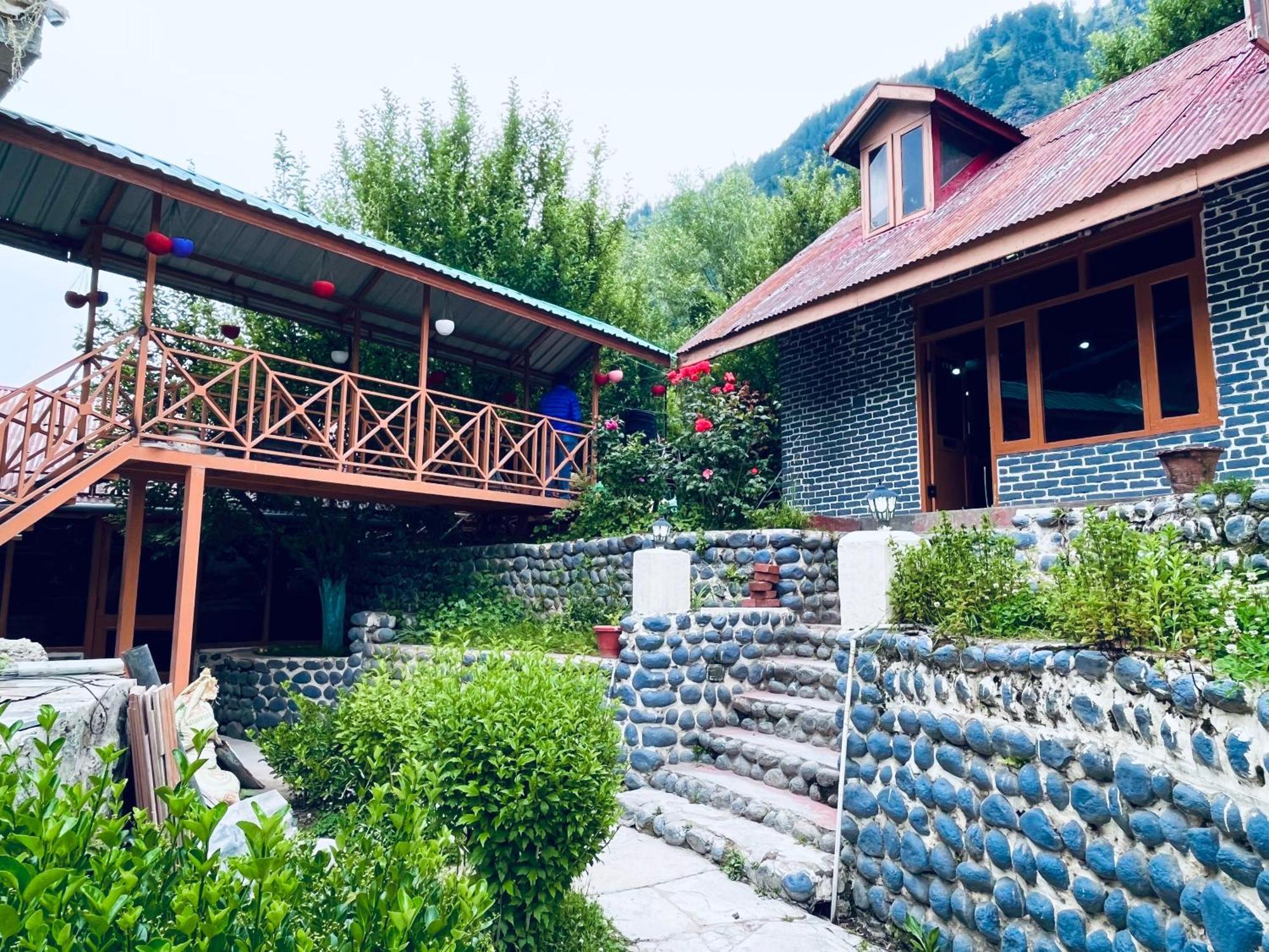 Naina Deventure Resort, Manali - Premium Rooms With Centrally Heated & Scenic View Ngoại thất bức ảnh