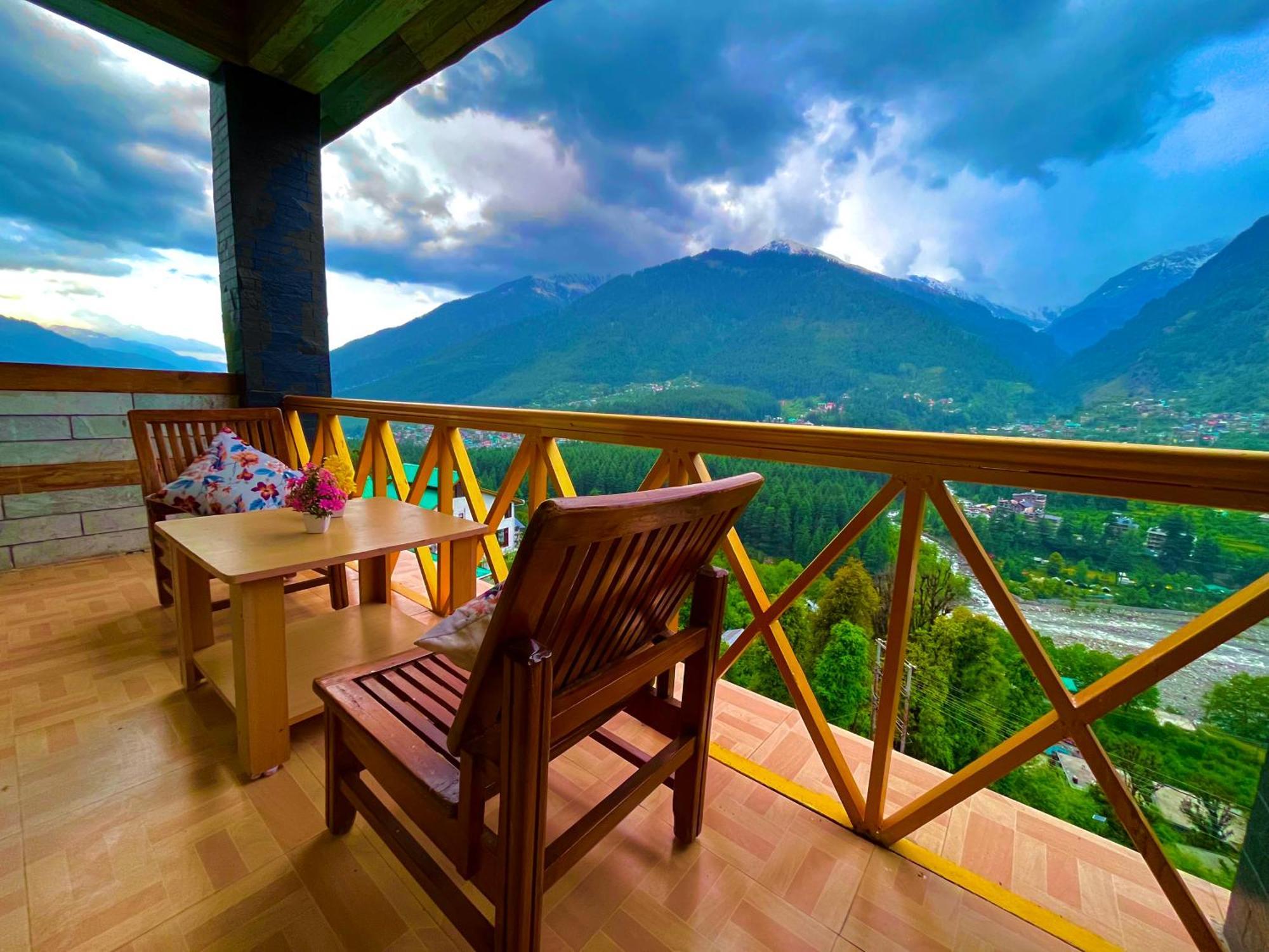 Naina Deventure Resort, Manali - Premium Rooms With Centrally Heated & Scenic View Ngoại thất bức ảnh