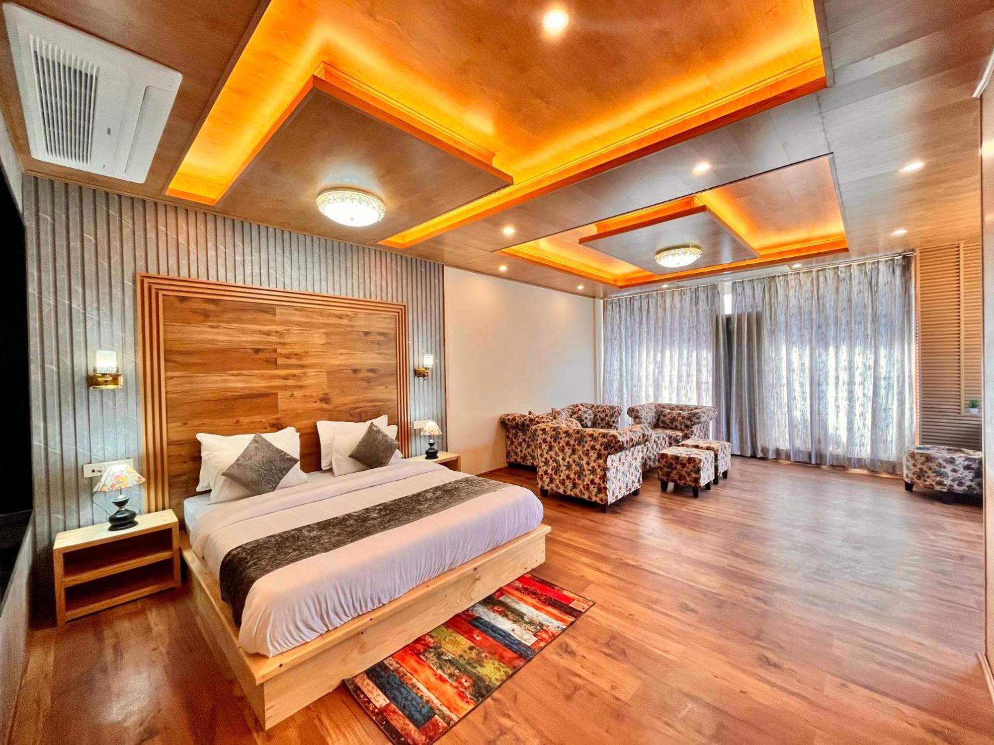 Naina Deventure Resort, Manali - Premium Rooms With Centrally Heated & Scenic View Ngoại thất bức ảnh