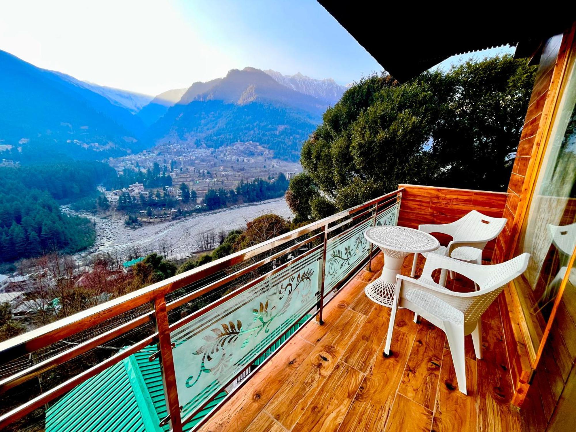 Naina Deventure Resort, Manali - Premium Rooms With Centrally Heated & Scenic View Ngoại thất bức ảnh