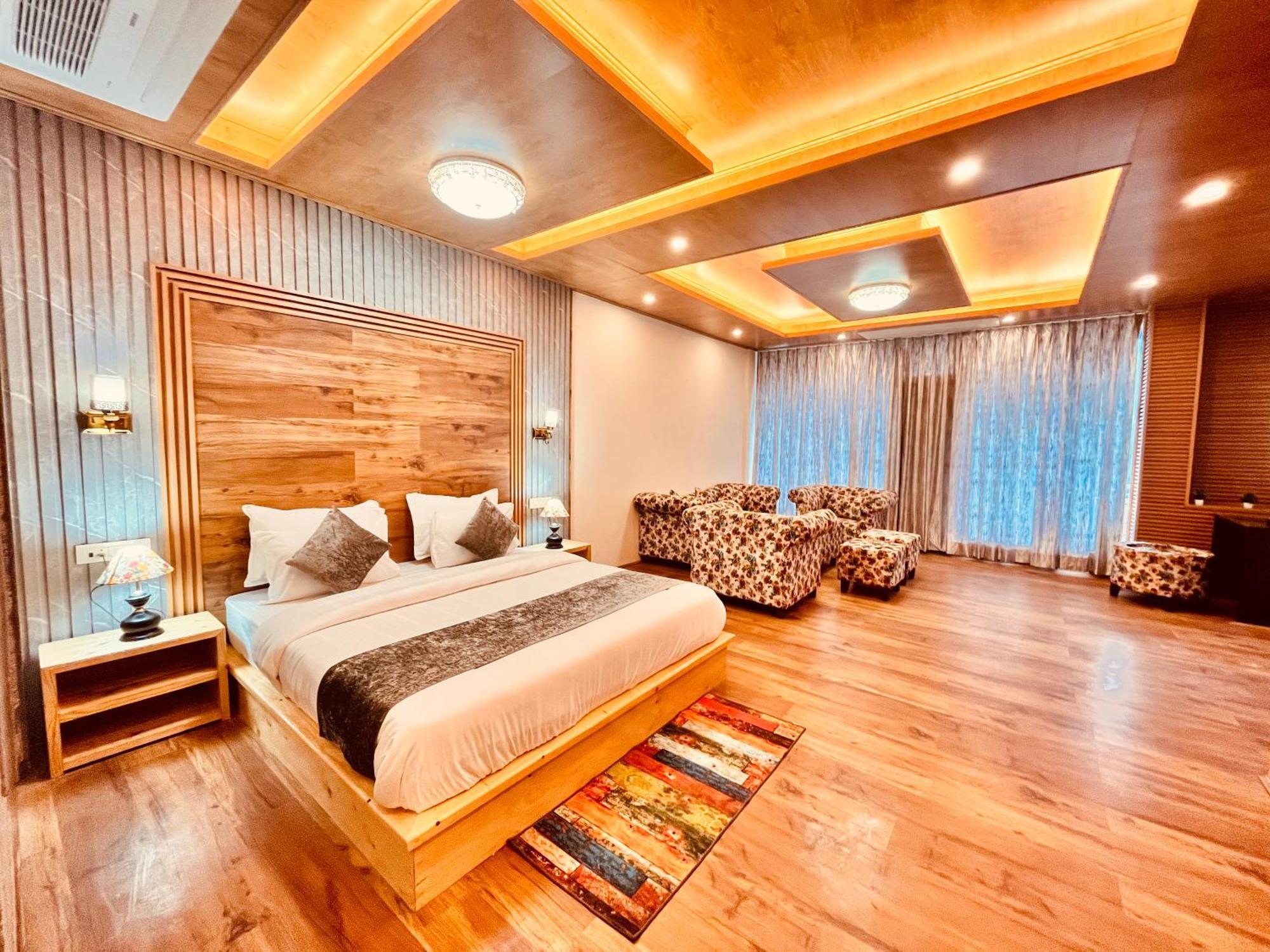 Naina Deventure Resort, Manali - Premium Rooms With Centrally Heated & Scenic View Ngoại thất bức ảnh