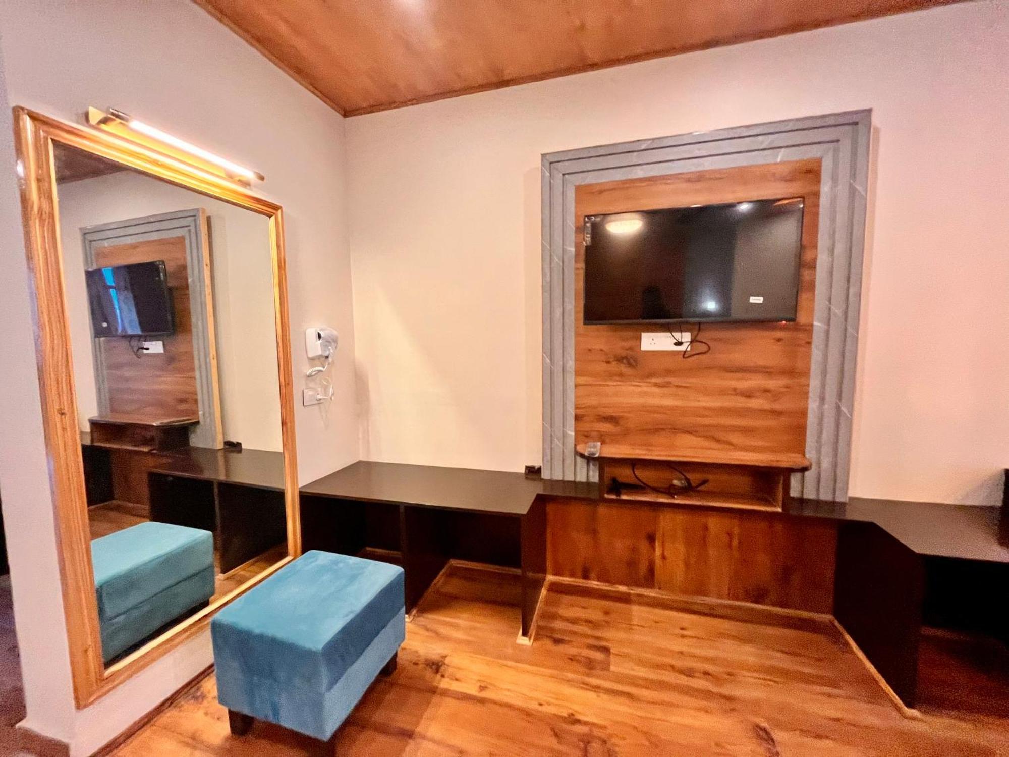 Naina Deventure Resort, Manali - Premium Rooms With Centrally Heated & Scenic View Ngoại thất bức ảnh